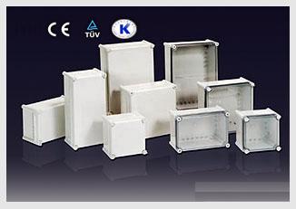 BOXCO、螺栓型塑料密封箱、中型尺寸